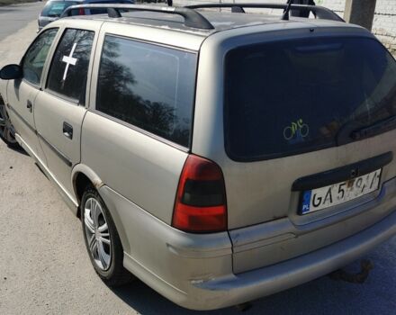 Серый Опель Вектра, объемом двигателя 1.8 л и пробегом 325 тыс. км за 1373 $, фото 1 на Automoto.ua