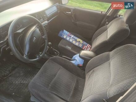 Серый Опель Вектра, объемом двигателя 2 л и пробегом 274 тыс. км за 1400 $, фото 1 на Automoto.ua