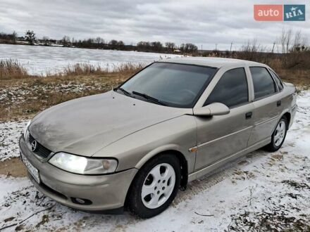 Серый Опель Вектра, объемом двигателя 1.6 л и пробегом 275 тыс. км за 2500 $, фото 1 на Automoto.ua