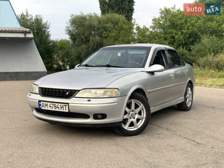 Опель Вектра 1999 в Бердичеве на Automoto.ua Серый Опель Вектра, объемом двигателя 1.8 л и пробегом 497 тыс. км за 2999 $, фото 1 на Automoto.ua