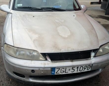 Серый Опель Вектра, объемом двигателя 2 л и пробегом 1000 тыс. км за 1120 $, фото 1 на Automoto.ua