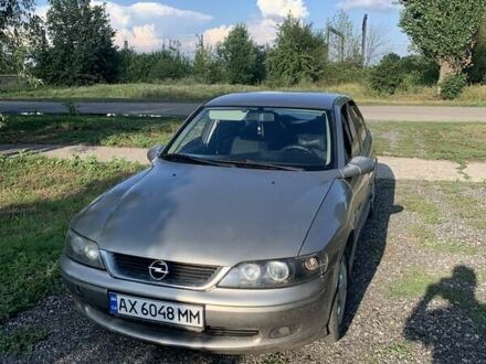 Серый Опель Вектра, объемом двигателя 1.8 л и пробегом 340 тыс. км за 2500 $, фото 1 на Automoto.ua