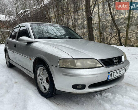 Серый Опель Вектра, объемом двигателя 2 л и пробегом 425 тыс. км за 1700 $, фото 1 на Automoto.ua