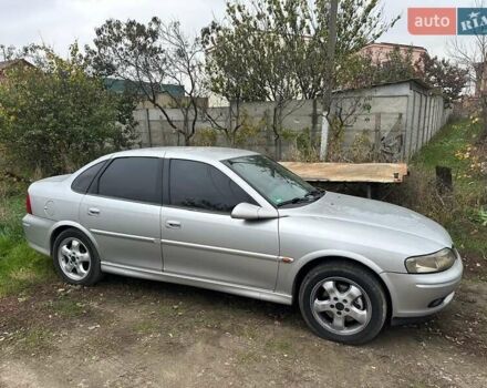 Серый Опель Вектра, объемом двигателя 1.8 л и пробегом 246 тыс. км за 4100 $, фото 1 на Automoto.ua