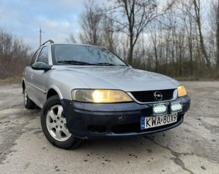Серый Опель Вектра, объемом двигателя 2 л и пробегом 300 тыс. км за 600 $, фото 1 на Automoto.ua