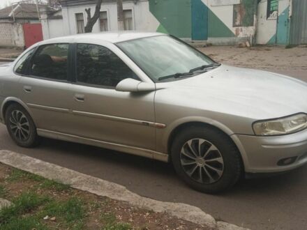 Сірий Опель Вектра, об'ємом двигуна 2 л та пробігом 4 тис. км за 2000 $, фото 1 на Automoto.ua