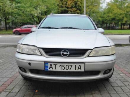 Сірий Опель Вектра, об'ємом двигуна 1.8 л та пробігом 370 тис. км за 1500 $, фото 1 на Automoto.ua