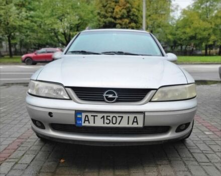 Серый Опель Вектра, объемом двигателя 1.8 л и пробегом 370 тыс. км за 1500 $, фото 1 на Automoto.ua