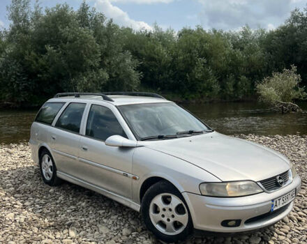 Сірий Опель Вектра, об'ємом двигуна 2 л та пробігом 320 тис. км за 1999 $, фото 1 на Automoto.ua
