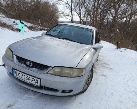 Серый Опель Вектра, объемом двигателя 1.8 л и пробегом 330 тыс. км за 1850 $, фото 1 на Automoto.ua