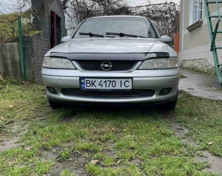 Серый Опель Вектра, объемом двигателя 1.8 л и пробегом 290 тыс. км за 2999 $, фото 1 на Automoto.ua
