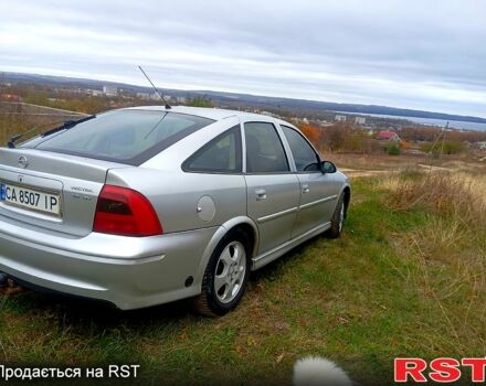 Серый Опель Вектра, объемом двигателя 1.8 л и пробегом 273 тыс. км за 2500 $, фото 1 на Automoto.ua