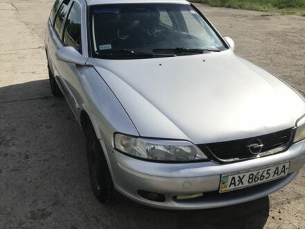 Опель Вектра 1999 в Лозовой на Automoto.ua Серый Опель Вектра, объемом двигателя 1.6 л и пробегом 337 тыс. км за 1100 $, фото 1 на Automoto.ua