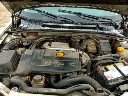 Сірий Опель Вектра, об'ємом двигуна 2 л та пробігом 330 тис. км за 3555 $, фото 1 на Automoto.ua
