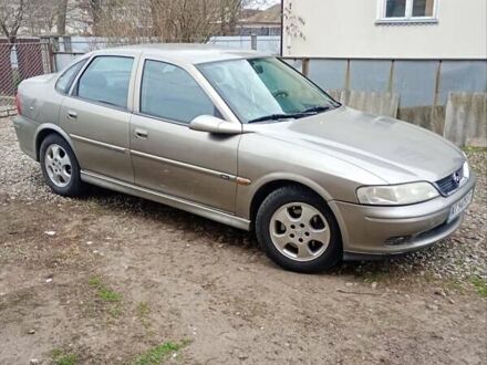 Опель Вектра 1999 в Ивано-Франковске на Automoto.ua Серый Опель Вектра, объемом двигателя 1.6 л и пробегом 220 тыс. км за 3700 $, фото 1 на Automoto.ua
