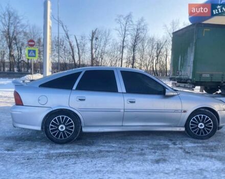 Серый Опель Вектра, объемом двигателя 2 л и пробегом 280 тыс. км за 1750 $, фото 1 на Automoto.ua