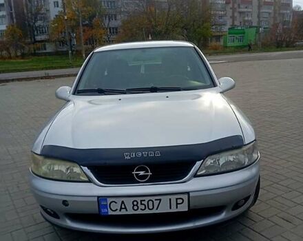 Серый Опель Вектра, объемом двигателя 1.8 л и пробегом 273 тыс. км за 2500 $, фото 1 на Automoto.ua