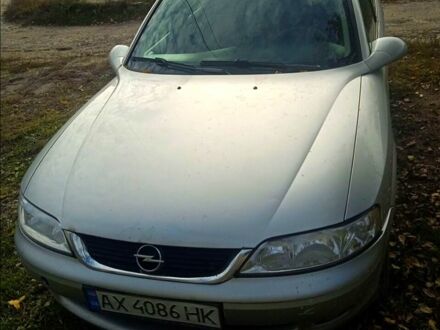 Серый Опель Вектра, объемом двигателя 1.8 л и пробегом 315 тыс. км за 2700 $, фото 1 на Automoto.ua