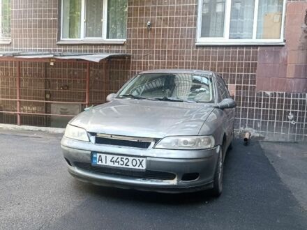 Сірий Опель Вектра, об'ємом двигуна 2.5 л та пробігом 350 тис. км за 1500 $, фото 1 на Automoto.ua