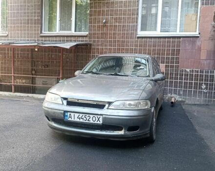 Серый Опель Вектра, объемом двигателя 2.5 л и пробегом 350 тыс. км за 1500 $, фото 1 на Automoto.ua