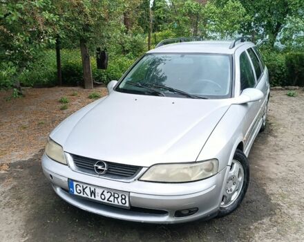 Сірий Опель Вектра, об'ємом двигуна 2 л та пробігом 298 тис. км за 585 $, фото 1 на Automoto.ua