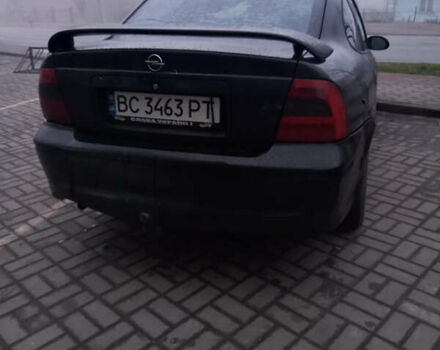 Сірий Опель Вектра, об'ємом двигуна 2 л та пробігом 330 тис. км за 1800 $, фото 1 на Automoto.ua