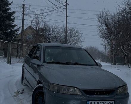 Серый Опель Вектра, объемом двигателя 2.2 л и пробегом 180 тыс. км за 3000 $, фото 1 на Automoto.ua