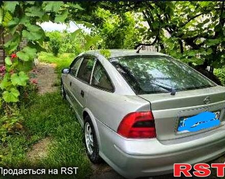 Сірий Опель Вектра, об'ємом двигуна 2 л та пробігом 330 тис. км за 3500 $, фото 1 на Automoto.ua
