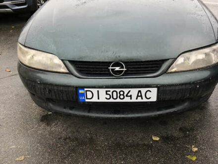 Серый Опель Вектра, объемом двигателя 2 л и пробегом 380 тыс. км за 2000 $, фото 1 на Automoto.ua