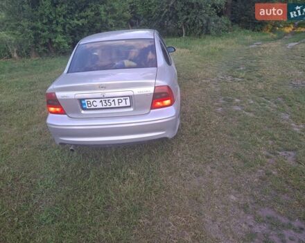 Сірий Опель Вектра, об'ємом двигуна 1.8 л та пробігом 300 тис. км за 1700 $, фото 1 на Automoto.ua