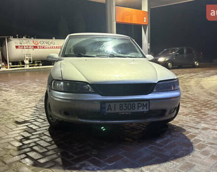 Серый Опель Вектра, объемом двигателя 1.8 л и пробегом 320 тыс. км за 1950 $, фото 1 на Automoto.ua