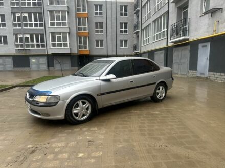 Серый Опель Вектра, объемом двигателя 1.8 л и пробегом 242 тыс. км за 1999 $, фото 1 на Automoto.ua