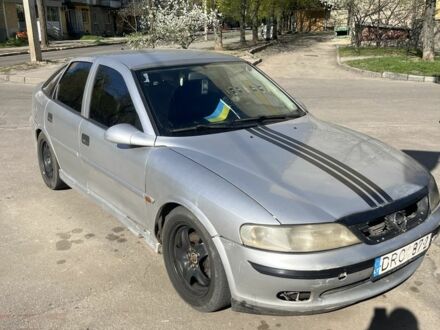 Сірий Опель Вектра, об'ємом двигуна 0 л та пробігом 3 тис. км за 450 $, фото 1 на Automoto.ua