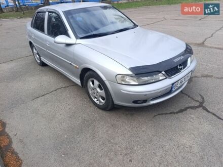 Серый Опель Вектра, объемом двигателя 2 л и пробегом 151 тыс. км за 3300 $, фото 1 на Automoto.ua