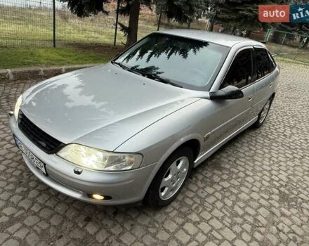 Серый Опель Вектра, объемом двигателя 2 л и пробегом 217 тыс. км за 4000 $, фото 1 на Automoto.ua