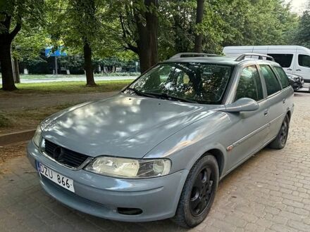 Серый Опель Вектра, объемом двигателя 2 л и пробегом 285 тыс. км за 1400 $, фото 1 на Automoto.ua