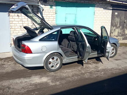 Опель Вектра 2000 у Павлограде на Automoto.ua Сірий Опель Вектра, об'ємом двигуна 2 л та пробігом 300 тис. км за 2400 $, фото 1 на Automoto.ua