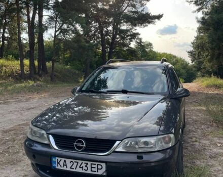 Серый Опель Вектра, объемом двигателя 2 л и пробегом 490 тыс. км за 2600 $, фото 1 на Automoto.ua