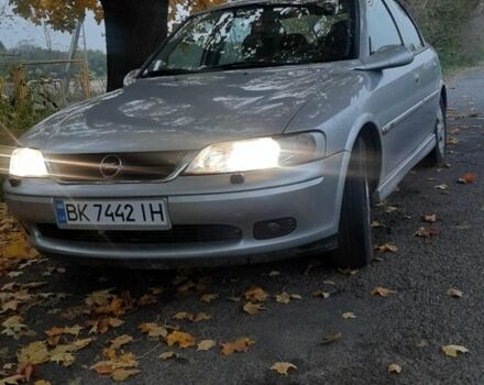 Сірий Опель Вектра, об'ємом двигуна 1.8 л та пробігом 275 тис. км за 2500 $, фото 1 на Automoto.ua