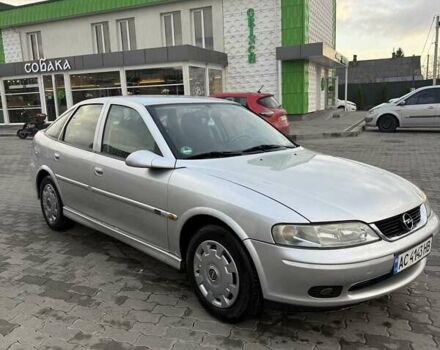 Серый Опель Вектра, объемом двигателя 1.8 л и пробегом 246 тыс. км за 3500 $, фото 1 на Automoto.ua