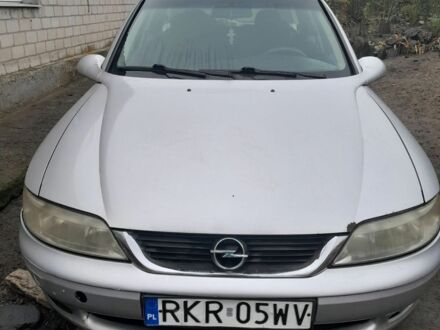 Серый Опель Вектра, объемом двигателя 0 л и пробегом 250 тыс. км за 995 $, фото 1 на Automoto.ua