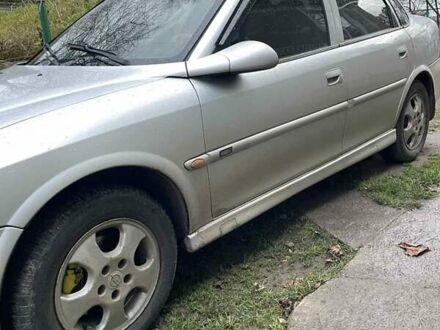 Серый Опель Вектра, объемом двигателя 1.8 л и пробегом 290 тыс. км за 2700 $, фото 1 на Automoto.ua