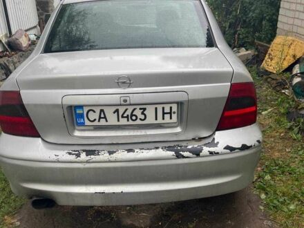 Сірий Опель Вектра, об'ємом двигуна 2.2 л та пробігом 350 тис. км за 3194 $, фото 1 на Automoto.ua