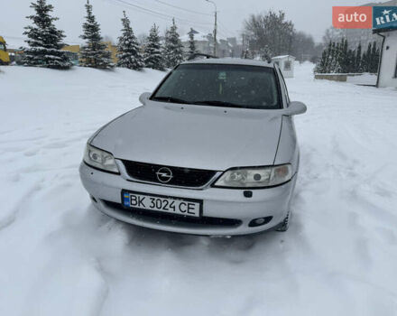 Сірий Опель Вектра, об'ємом двигуна 1.99 л та пробігом 380 тис. км за 2250 $, фото 1 на Automoto.ua