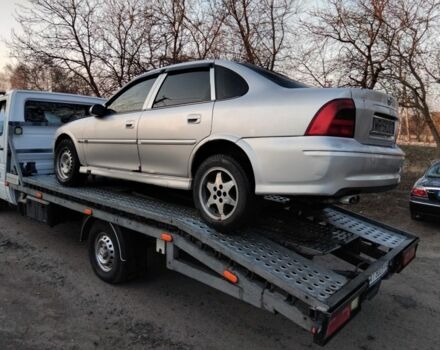 Серый Опель Вектра, объемом двигателя 2 л и пробегом 300 тыс. км за 599 $, фото 1 на Automoto.ua