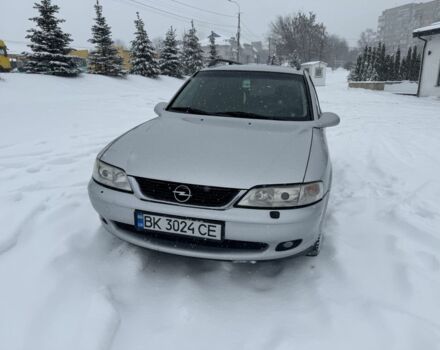 Сірий Опель Вектра, об'ємом двигуна 2 л та пробігом 450 тис. км за 2250 $, фото 1 на Automoto.ua