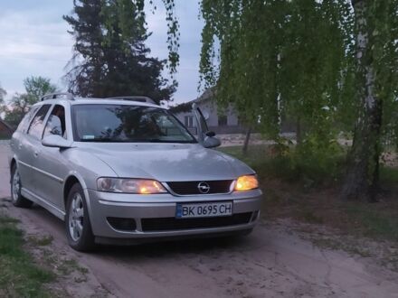 Серый Опель Вектра, объемом двигателя 2 л и пробегом 360 тыс. км за 4000 $, фото 1 на Automoto.ua