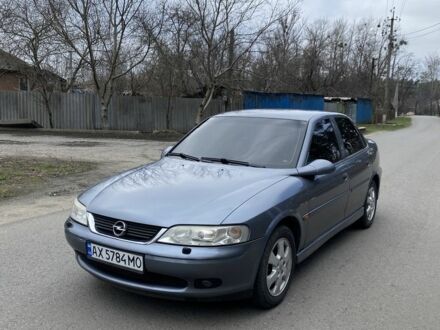 Опель Вектра 2001 у Богодухове на Automoto.ua Сірий Опель Вектра, об'ємом двигуна 1.6 л та пробігом 174 тис. км за 3850 $, фото 1 на Automoto.ua