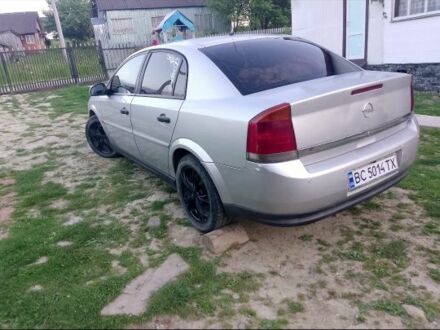 Сірий Опель Вектра, об'ємом двигуна 2.2 л та пробігом 300 тис. км за 3029 $, фото 1 на Automoto.ua