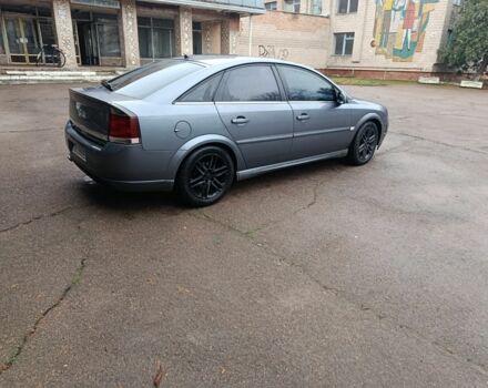 Серый Опель Вектра, объемом двигателя 2.2 л и пробегом 289 тыс. км за 4000 $, фото 1 на Automoto.ua